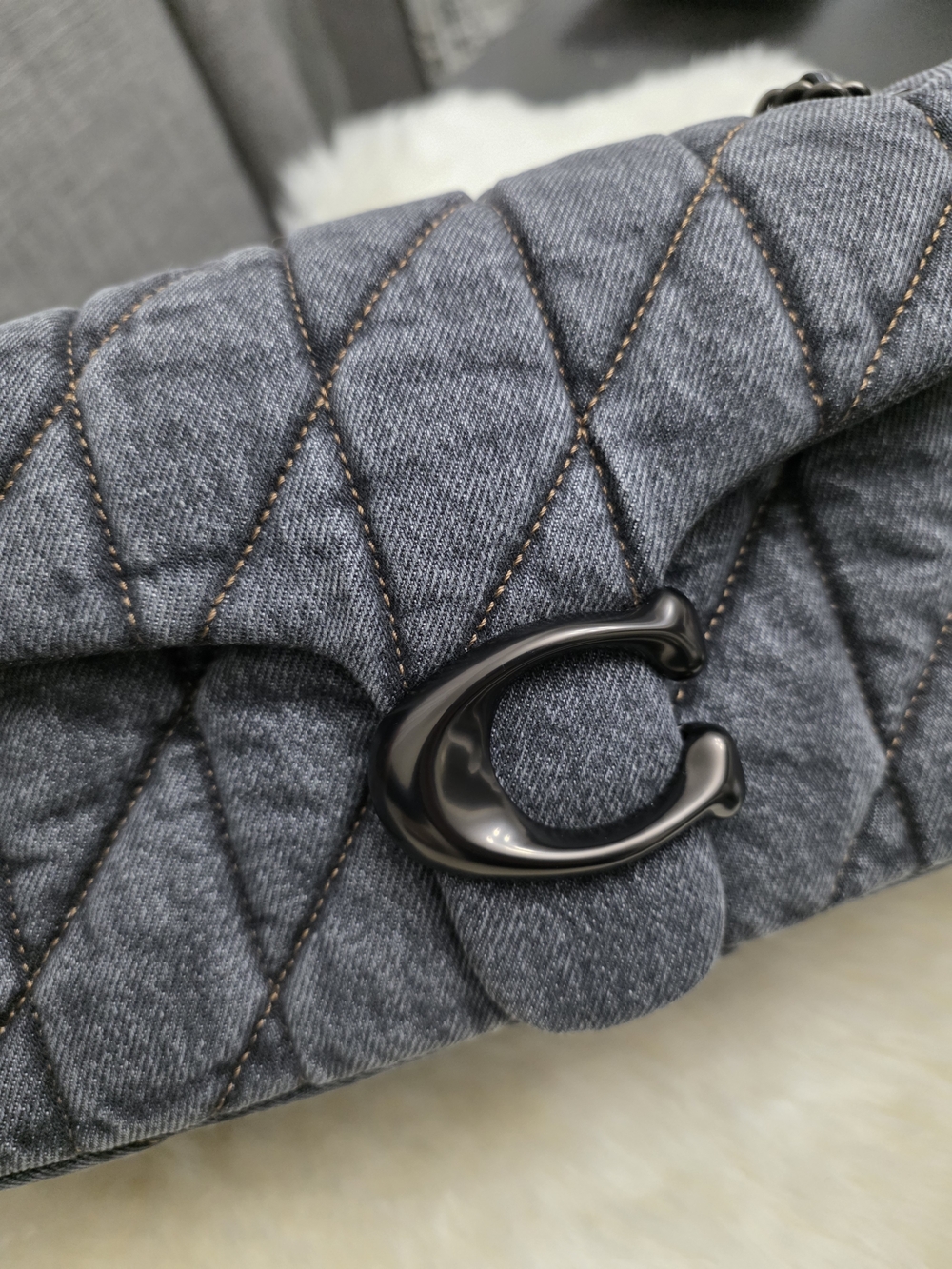 COACH Tabby 26 Black Denim - Picture 3 of 12